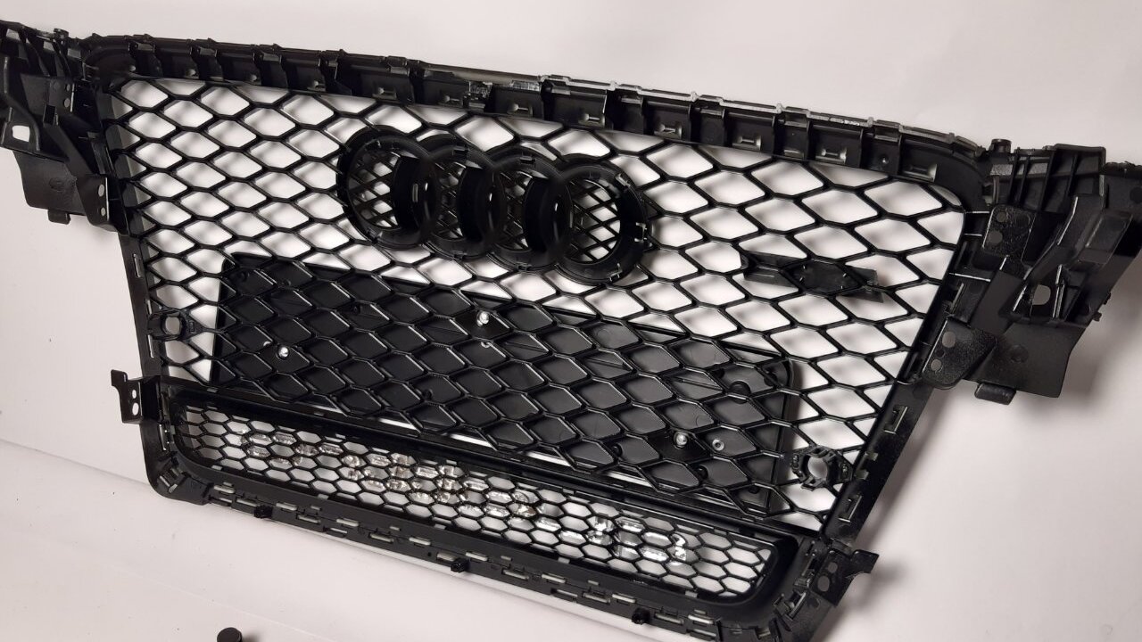 Atrapa grill Audi A4 2008-2011 B8 pzed liftingiem styl RS4 Black Quattro